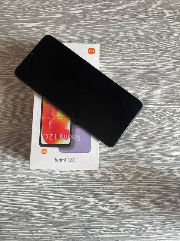 Redmi 12c holati idyal narx 800000 Redmi 12c holati idyal narx 800000