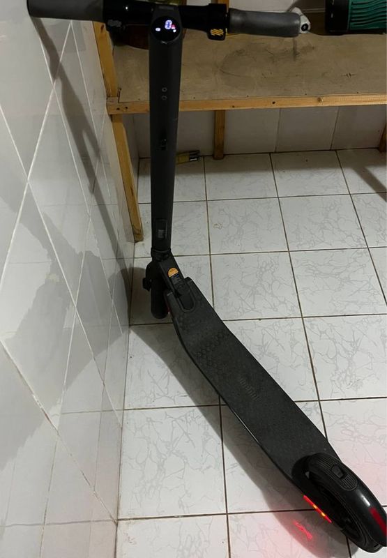 Продаётся электро самокат Продаётся электро самокат