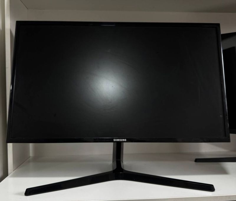 Samsung 27’’ TN 60Hz Zo’r sastyanada 4ta bor Samsung 27’’ TN 60Hz Zo’r sastyanada 4ta bor