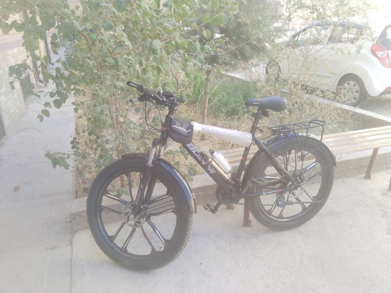 Sotiladi velosiped faqat diskasi almashgan o‘zi yangi.