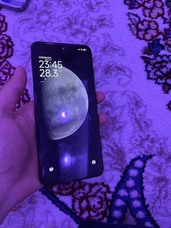 Redmi Not 12 srochno sotiladi Redmi Not 12 srochno sotiladi