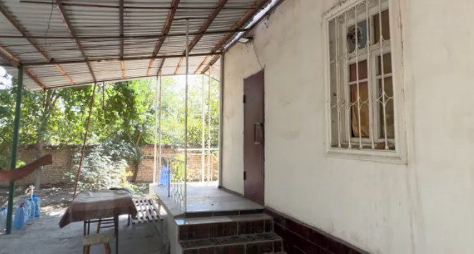 Dacha sotiladi SROCHNA Dacha sotiladi SROCHNA