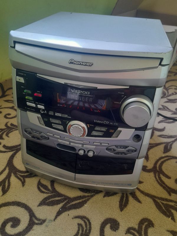 Pioneer музыкальный центр сотилади устага курсатиш керак!!! Колган и Pioneer музыкальный центр сотилади устага курсатиш керак!!! Колган и