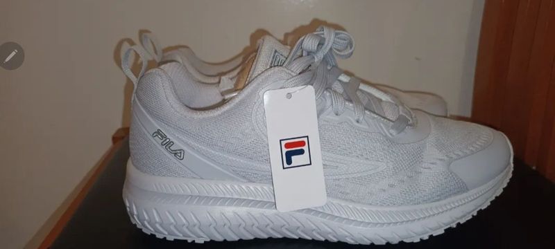 Фирменые красовки из Европы оригинал FILA Фирменые красовки из Европы оригинал FILA
