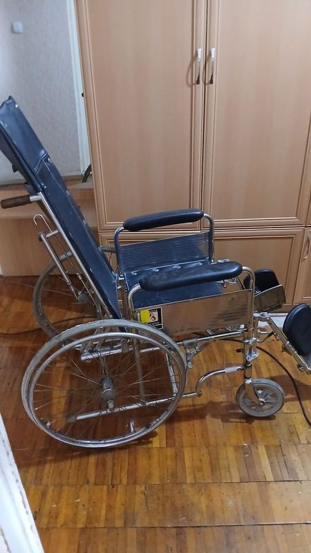 Инвалидной кресло (б/у) Инвалидной кресло (б/у)