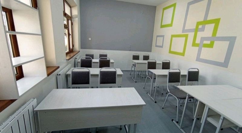 stul parta sotiladi narhi 1500000 Som stul parta sotiladi narhi 1500000 Som
