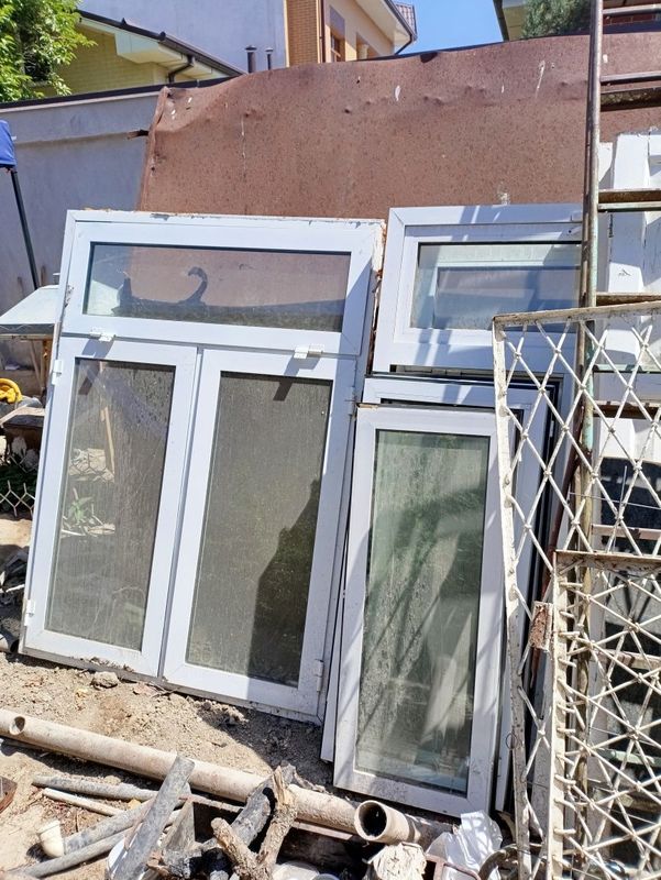 Продаются алюминиевые рамы. Продаются алюминиевые рамы.