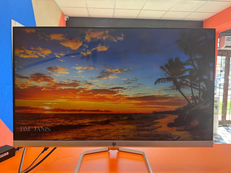 Монитор HP 27fw Display Монитор HP 27fw Display