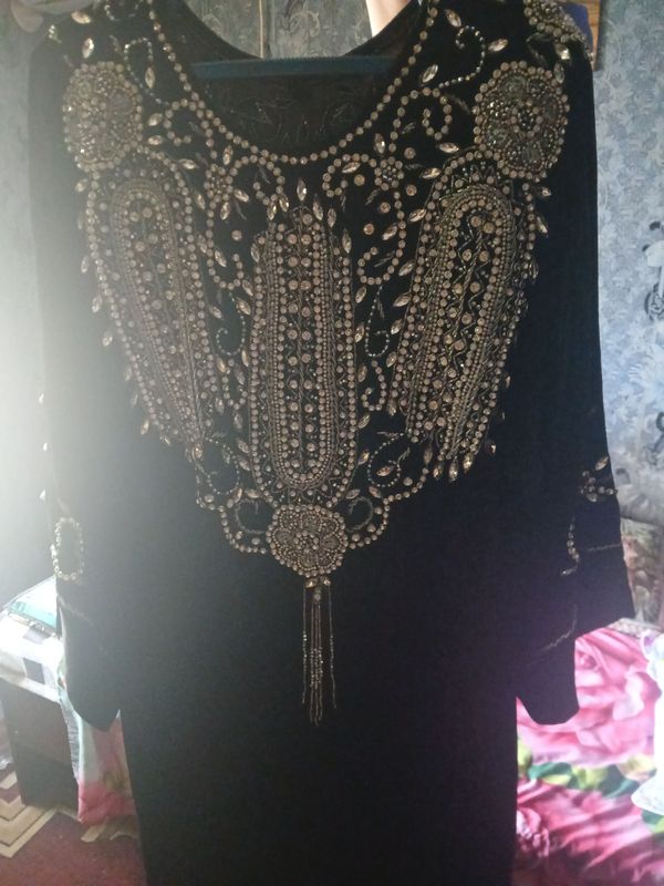 Arabiskiy Abaya tozza Duxobadan tikilgan