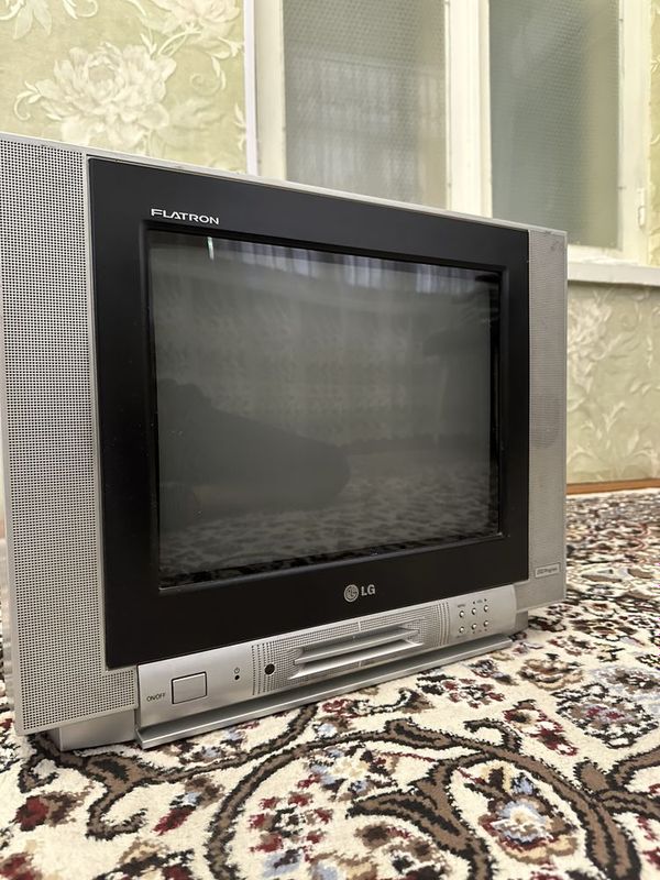 Lg televizor orginal 3 ta Lg televizor orginal 3 ta