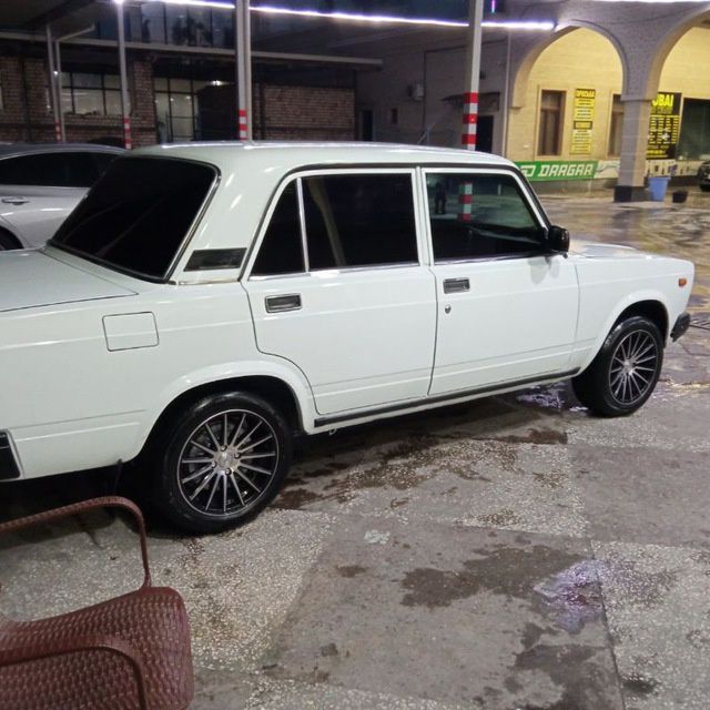 Vaz2107 yaxshi xolatda