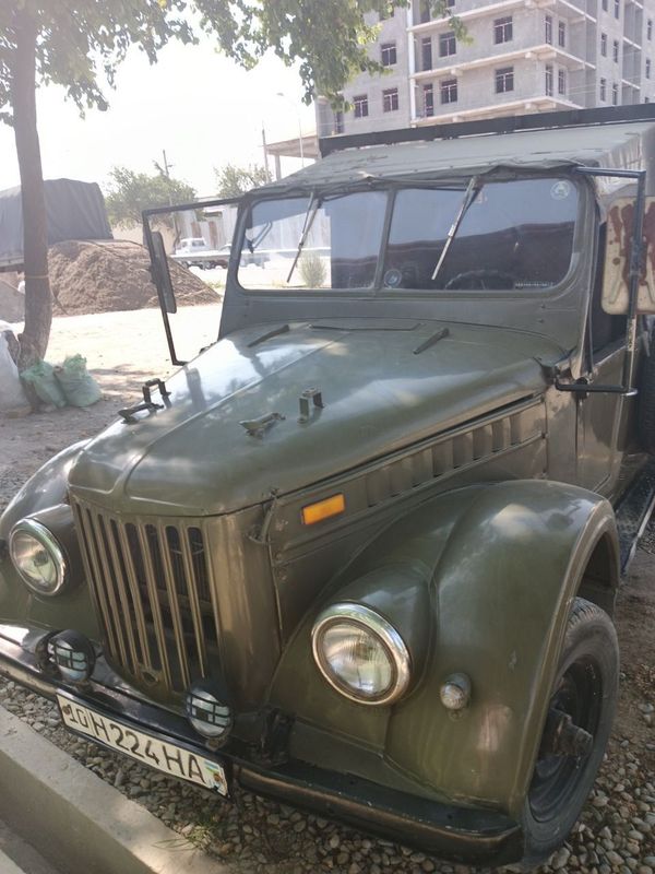 Uaz 69 sotiladi 1970 yil Uaz 69 sotiladi 1970 yil