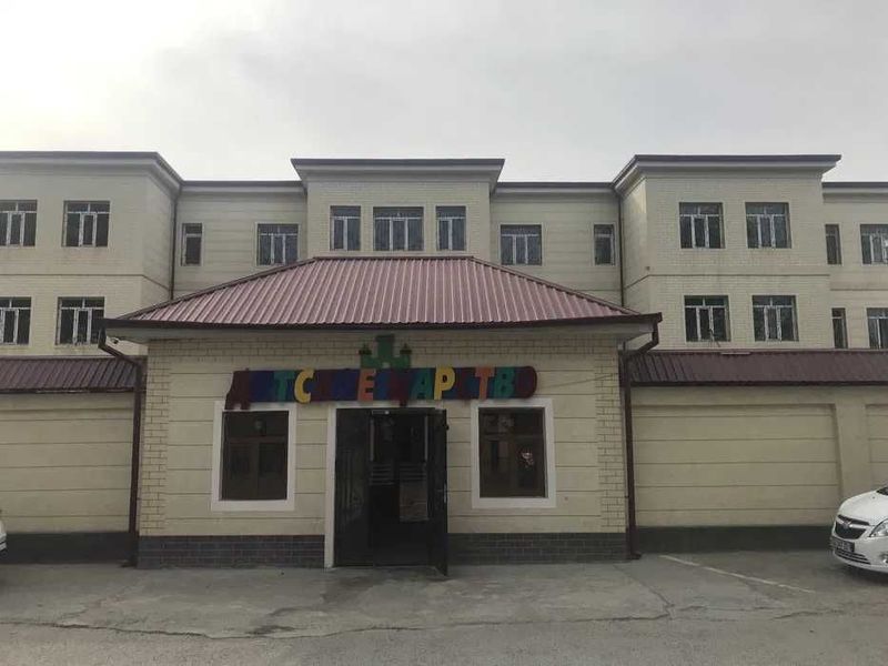 Сдаётся здание 2400м2. Эшангузар Сдаётся здание 2400м2. Эшангузар
