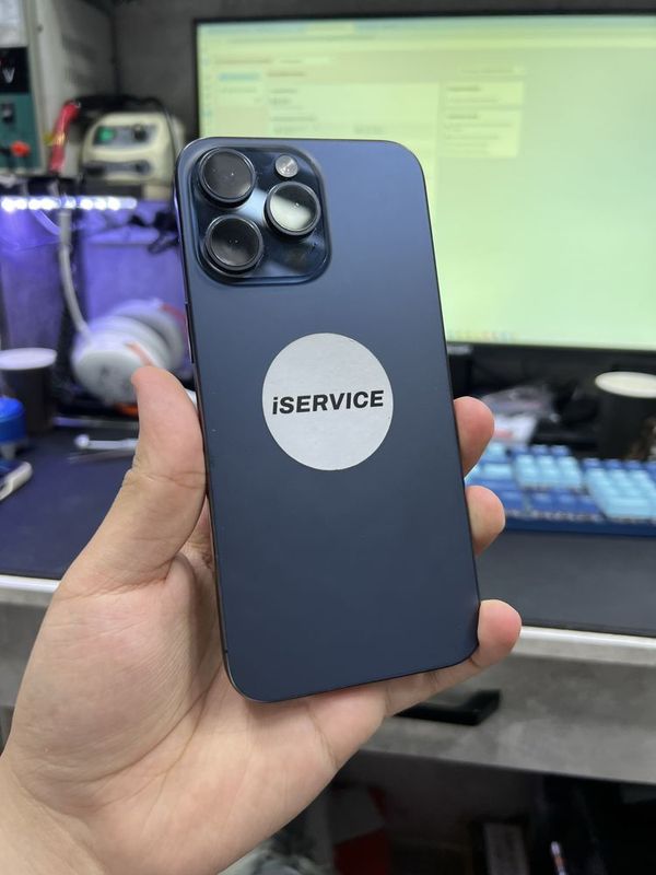 Iphone 15 pro max 512 811$ srochna Iphone 15 pro max 512 811$ srochna
