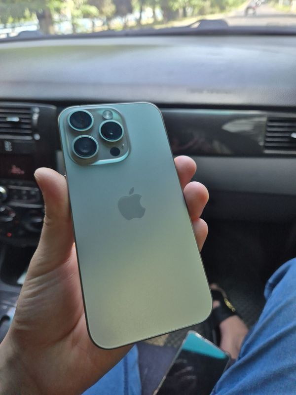 IPhone 15 pro 128gb IPhone 15 pro 128gb