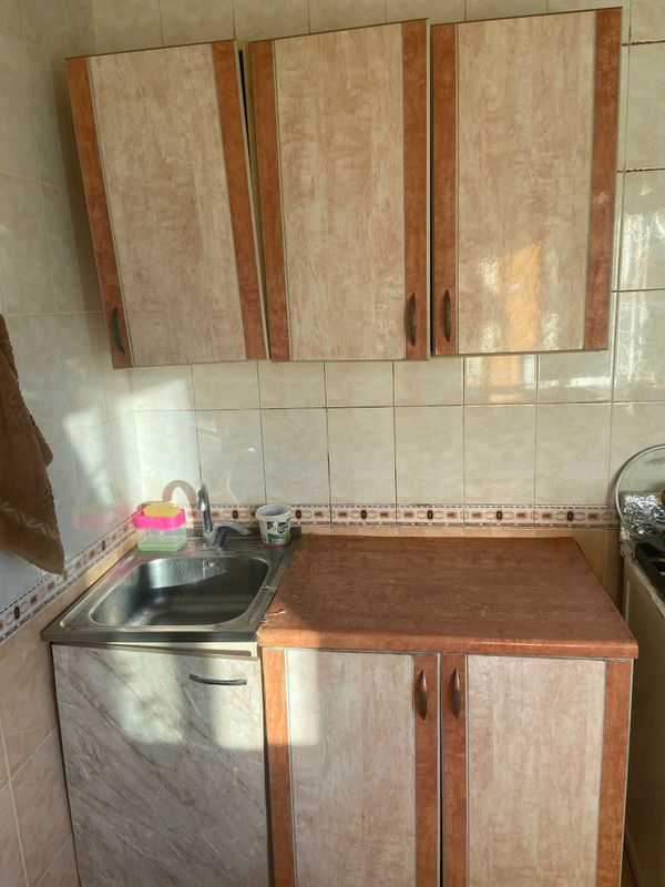 sotiladi kuhonniy , stol-stul komplekt sotiladi kuhonniy , stol-stul komplekt