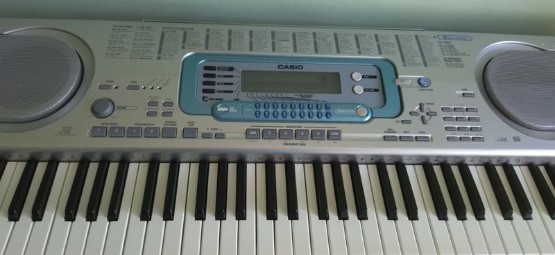 Casio Chexol Stoykasi bilan sotiladi