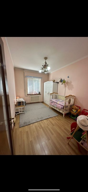 Продается качка с люлькой.Дубайиский.Новый. 1 млн. Продается качка с люлькой.Дубайиский.Новый. 1 млн.