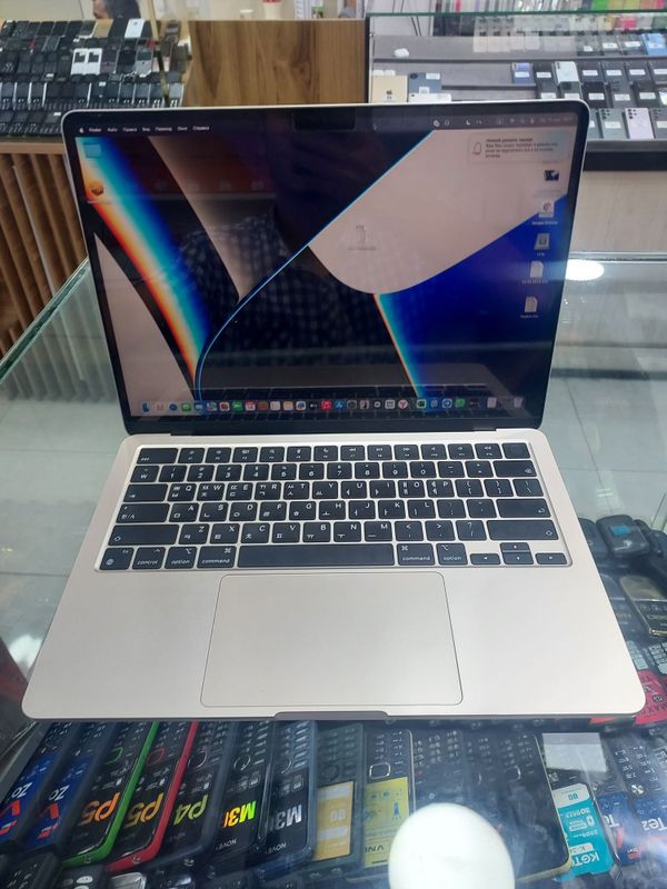 Macbook air m2 8-256gb 13.6 dyum 2022 sotiladi Macbook air m2 8-256gb 13.6 dyum 2022 sotiladi