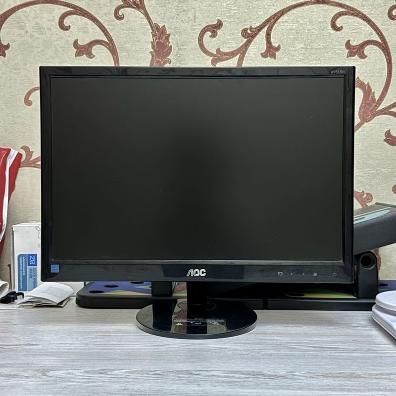 Монитор АОС 19“ AOC19e951sn Монитор АОС 19“ AOC19e951sn
