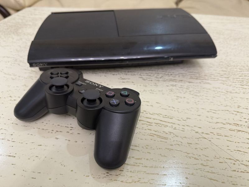PS3 super-slim model (black)