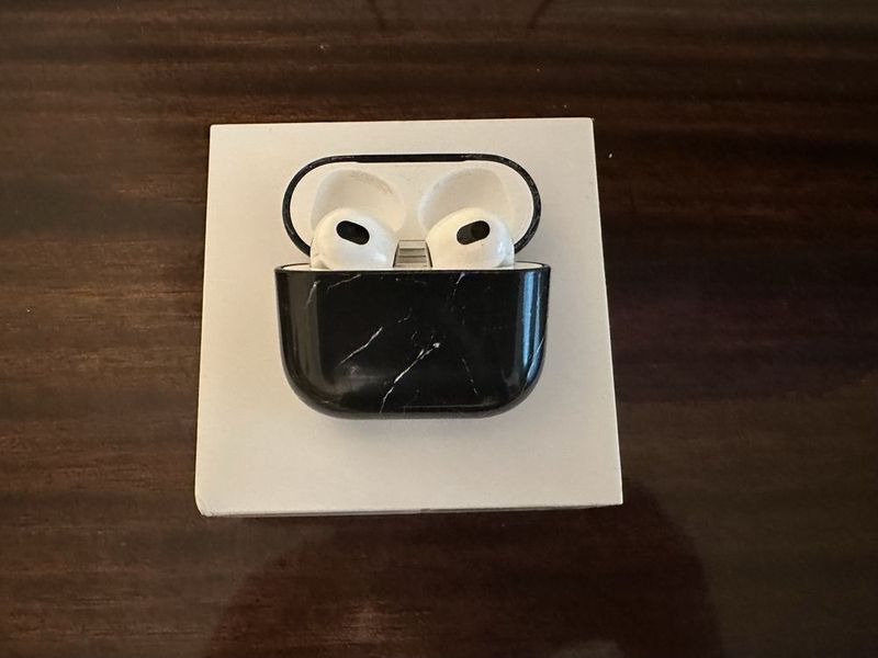 Продается AirPods 3 Original 100% LLA Продается AirPods 3 Original 100% LLA