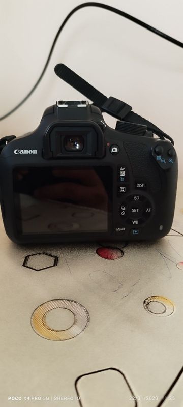 Canon 1200d sotiladi