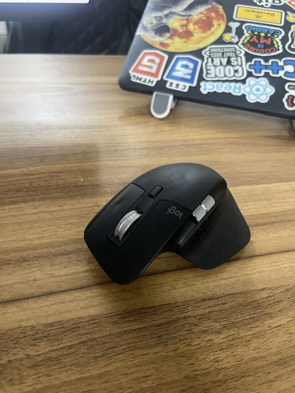 Logitech MX Master 3 Logitech MX Master 3