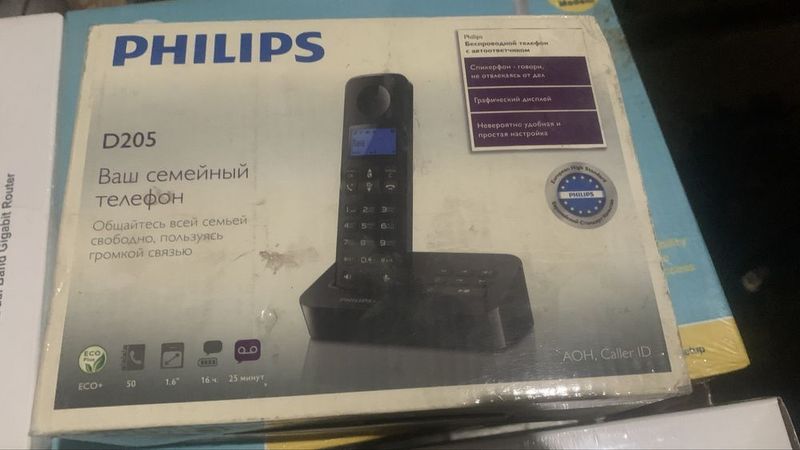 Philips D205 семейный телефон Philips D205 семейный телефон