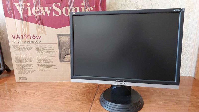 Продаётся Монитор ViewSonic VA1916w 19" Widescreen LCD