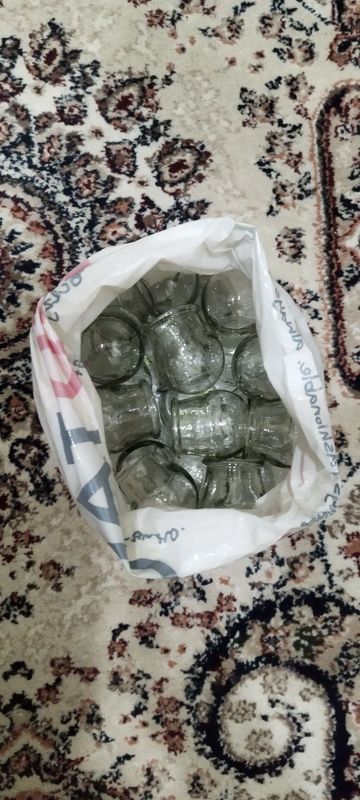 Медицинские баночки 31 штука
