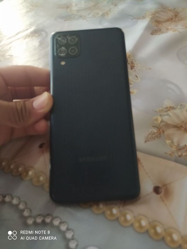 Samsung m 12 32 gb
