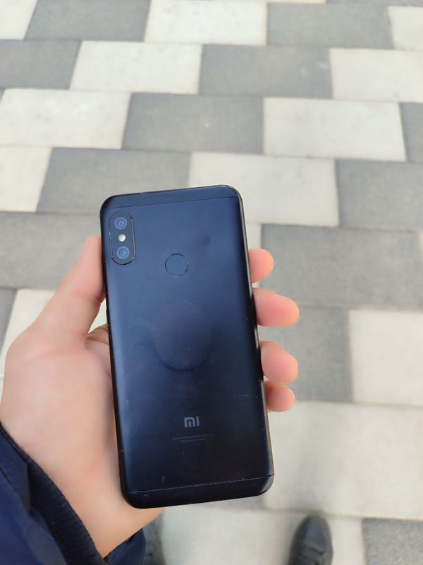 Redmi 6 pro yaxshi holatda