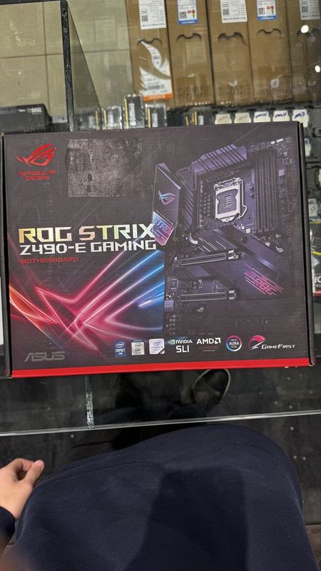 Asus Rog Strix Z490-E Gaming Плата