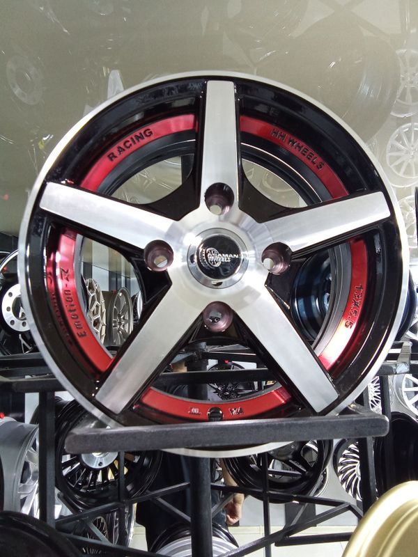 13 vossen diska damas labo matiz tushadi