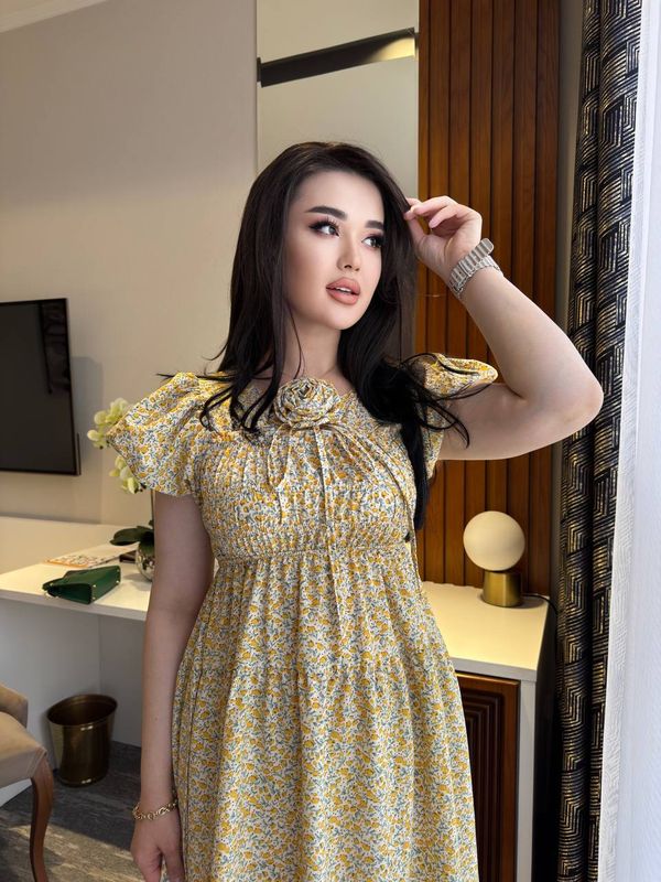 Lola Nafosat modeli Lola Nafosat modeli