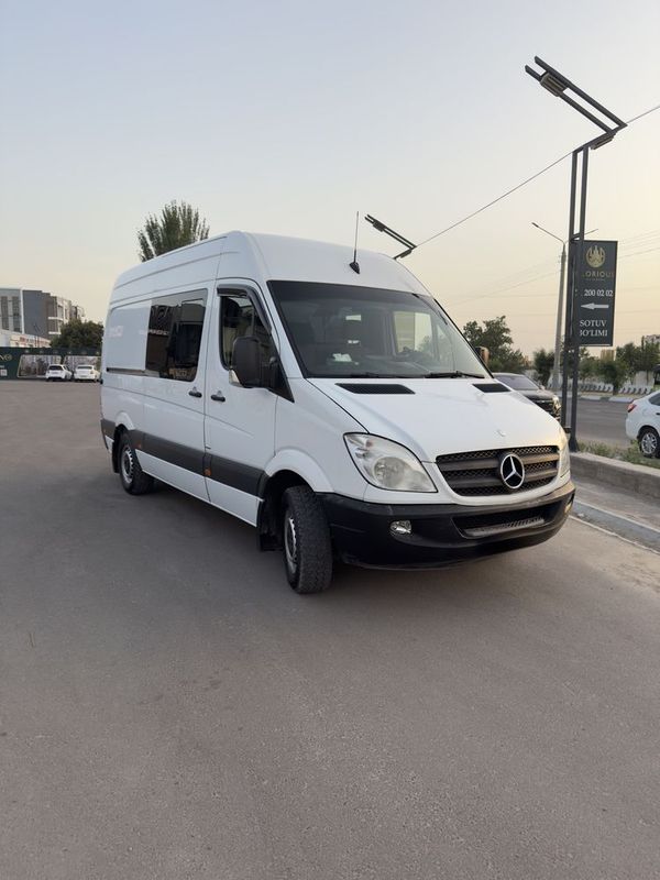 Mercedes-Benz Sprinter sotiladi 271 mator benzin-propan. Mercedes-Benz Sprinter sotiladi 271 mator benzin-propan.