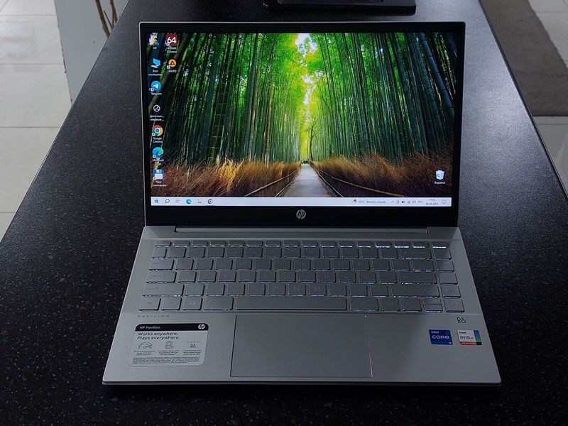 HP pavilion ноутбук сотилади HP pavilion ноутбук сотилади
