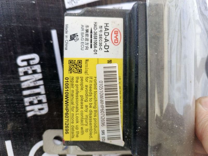 BYD airbag datchik
