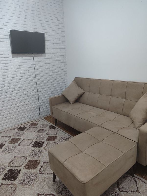 Divan s pufigom Divan.uz Divan s pufigom Divan.uz