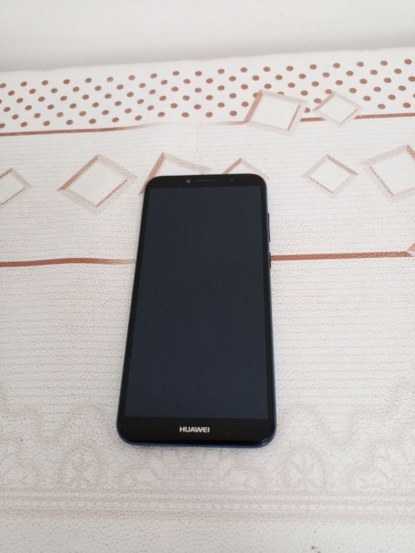 Продается HUAWEI Y6 16 ГБ, Redmi Note5