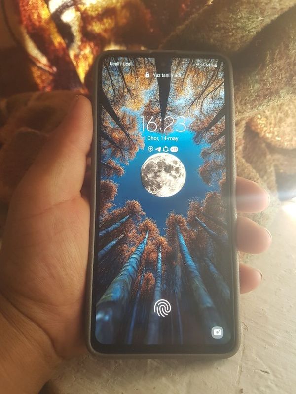Samsung A 51 karobka dak yoq hamma yeri soz Samsung A 51 karobka dak yoq hamma yeri soz