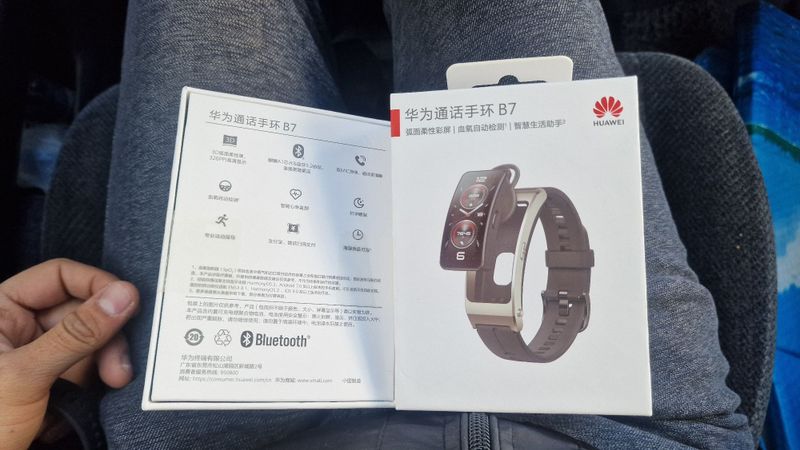 HUAWEI TalkBand B7 bluetoth naushnik braslet.