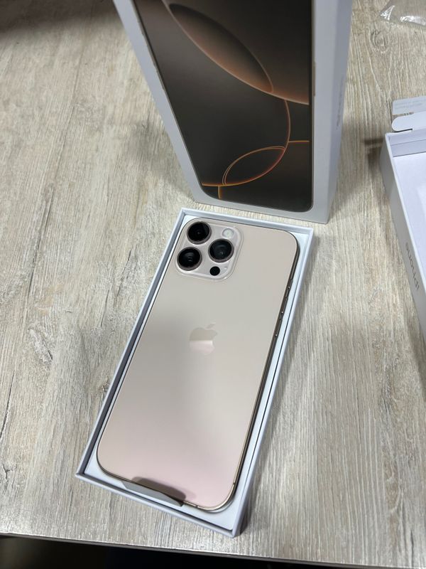 iphone 16 pro max dubai