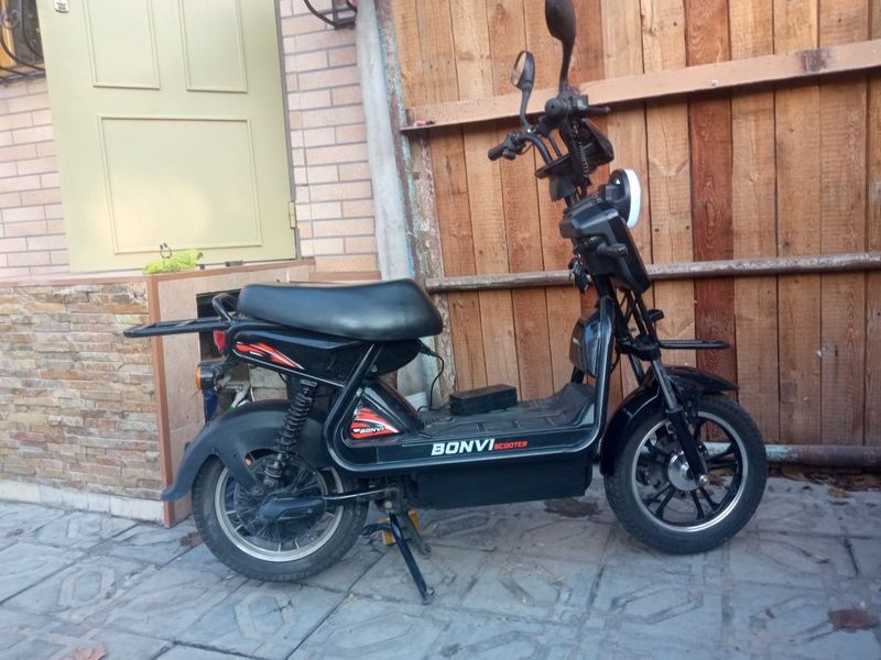 Bonvi_ scooters.