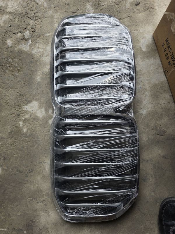 Передная решетка bmw x7 Germany original b.u Передная решетка bmw x7 Germany original b.u