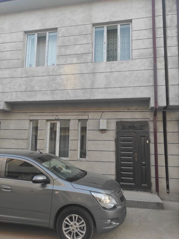 Коттедж Qoyliq somon bozor 4 kom