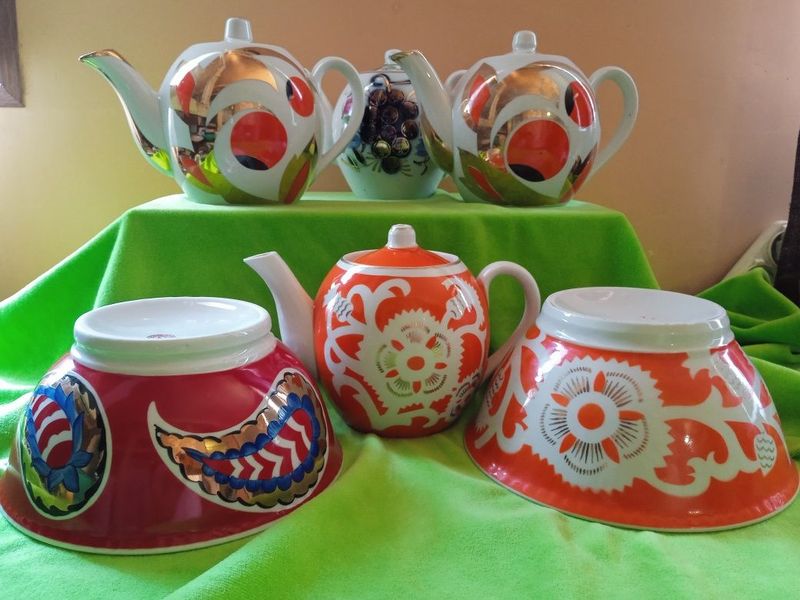 Фарфор СССР коса,чайники. Цена за 1 шт, смотри фото,читай Фарфор СССР коса,чайники. Цена за 1 шт, смотри фото,читай