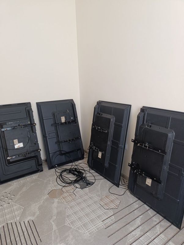 Televizor 53 ekran xolati yaxshi Televizor 53 ekran xolati yaxshi