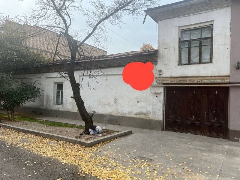 Kokcha koshanasi toyxonani kochasida uy sotiladi